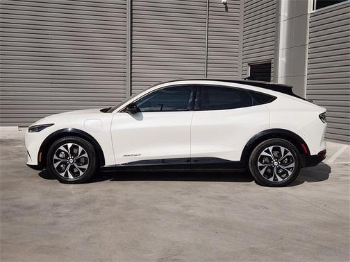 2022 Ford Mustang Mach-E Premium