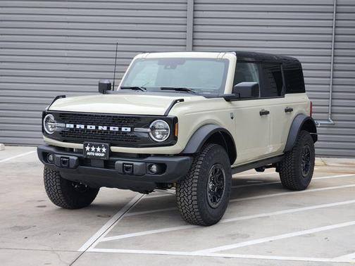 Desert Sand 2026 Ford Bronco Big Bend