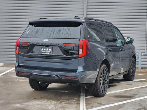 Stone Blue Metallic 2026 Ford Expedition Platinum