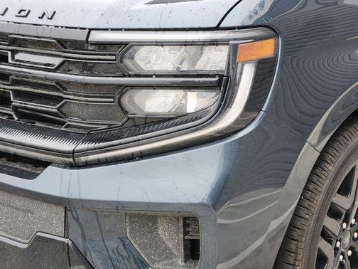 Stone Blue Metallic 2026 Ford Expedition Platinum