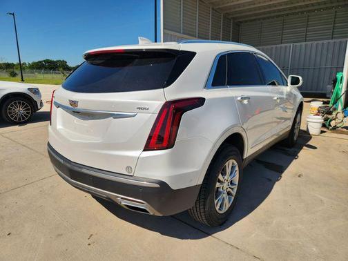 Crystal White Tricoat 2020 Cadillac XT5 Premium Luxury