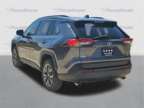 2022 Toyota RAV4 Hybrid XLE Premium