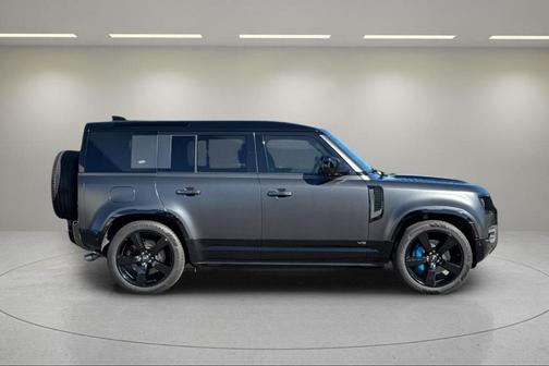 2022 Land Rover Defender Carpathian Edition