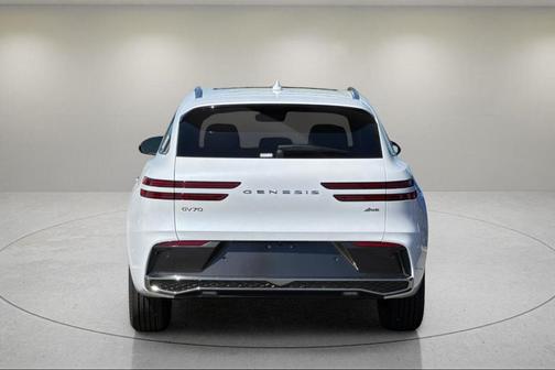 2026 Genesis GV70 2.5T Advanced