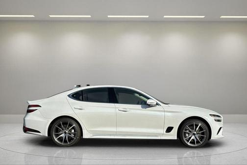 2026 Genesis G70 2.5T Prestige