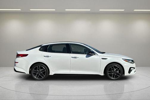 2020 Kia Optima SE