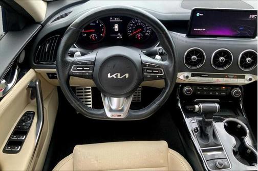 2022 Kia Stinger GT-Line
