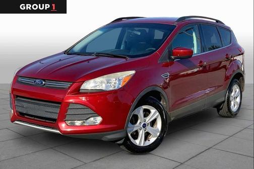 RUBY RED METALLIC TINTED CC 2016 Ford Escape SE