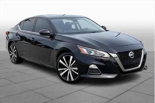 2020 Nissan Altima SR FWD