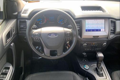 ICONIC SILVER 2021 Ford Ranger XL