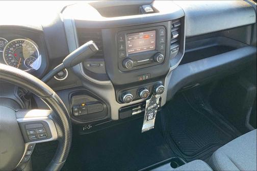 2021 RAM 3500 Tradesman Crew Cab 4x4 6'4' Box