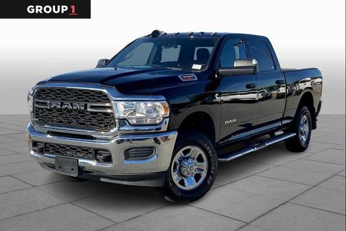 2021 RAM 3500 Tradesman Crew Cab 4x4 6'4' Box