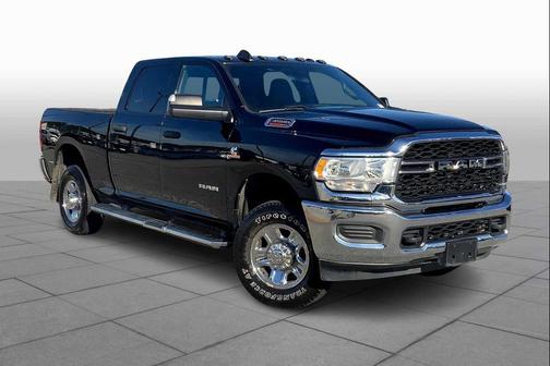 2021 RAM 3500 Tradesman Crew Cab 4x4 6'4' Box