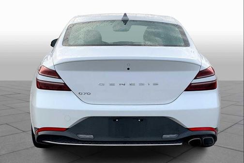 2023 Genesis G70 2.0T RWD