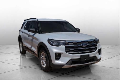 Space White Metallic 2026 Ford Explorer Active
