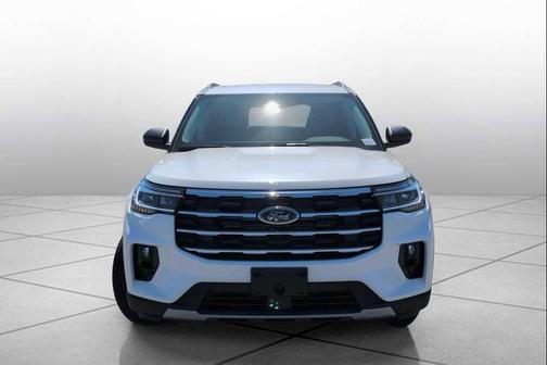 Star White Metallic Tri-Coat 2026 Ford Explorer Active