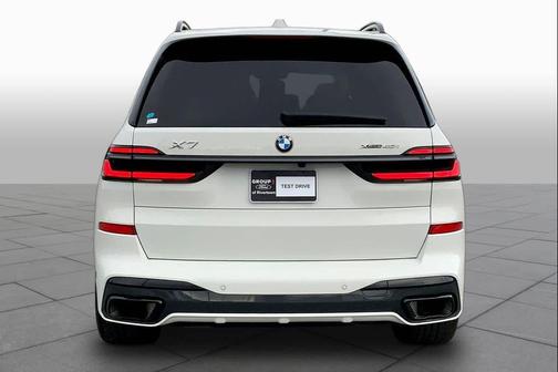 Alpine White 2024 BMW X7 xDrive40i