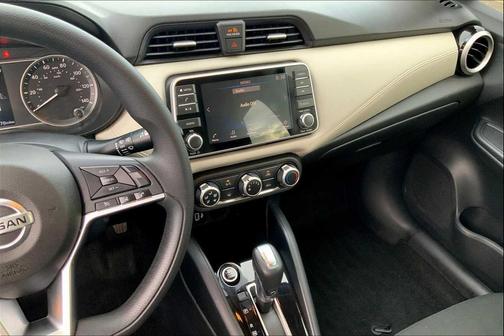 2020 Nissan Versa 1.6 SV