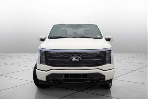 2025 Ford F-150 Lightning Platinum