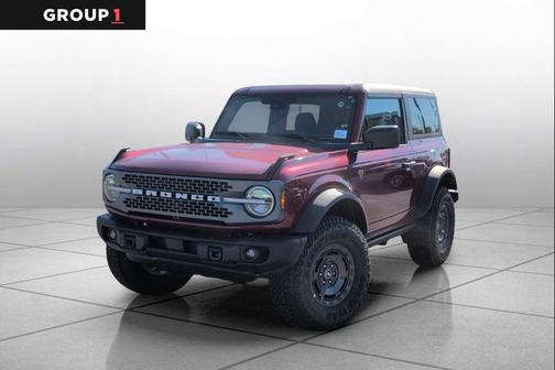 RUBY RED MET TNTD CLEARCOAT 2025 Ford Bronco Badlands
