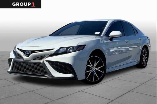 2022 Toyota Camry SE