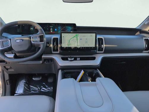 STAR WHITE MET TRI-COAT 2026 Ford Expedition Max Active 4x2