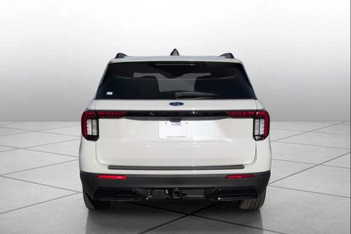 STAR WHITE MET TRI-COAT 2026 Ford Explorer ST-Line