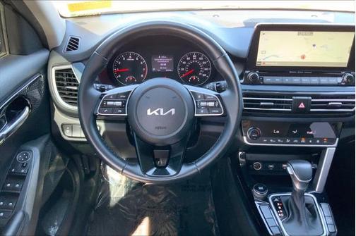 2022 Kia Seltos S
