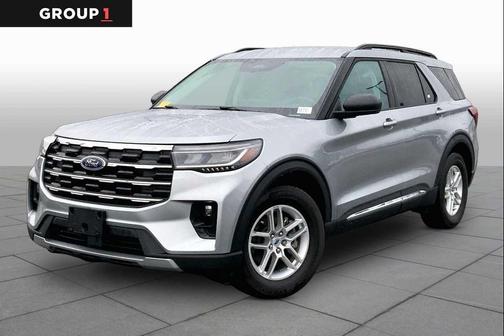 ICONIC SILVER METALLIC 2025 Ford Explorer Active