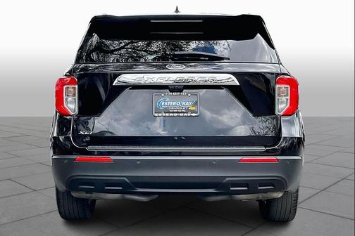 AGATE BLACK METALLIC 2023 Ford Explorer XLT
