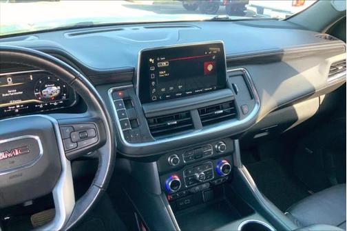 2022 GMC Yukon XL SLT