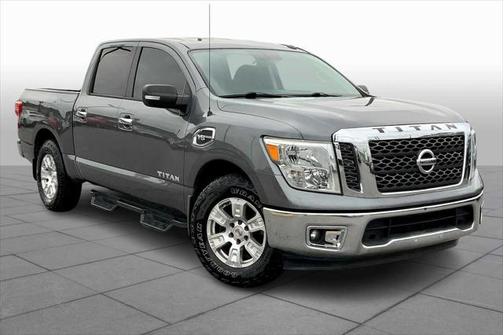 2017 Nissan Titan SV