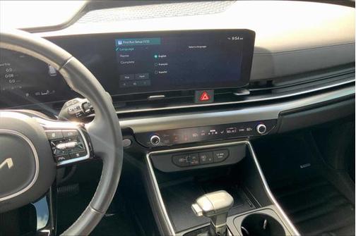2025 Kia Carnival SX
