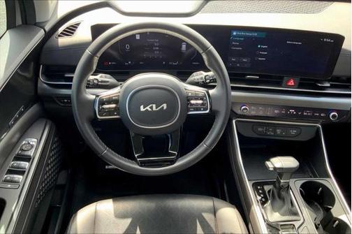 2025 Kia Carnival SX