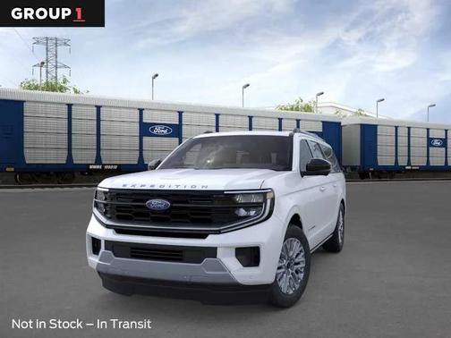 Star White Metallic Tri-Coat 2026 Ford Expedition Max Platinum