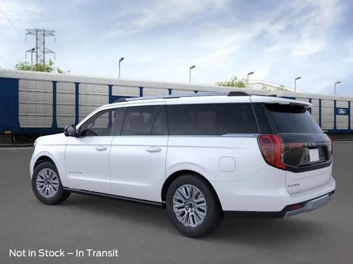 Star White Metallic Tri-Coat 2026 Ford Expedition Max Platinum