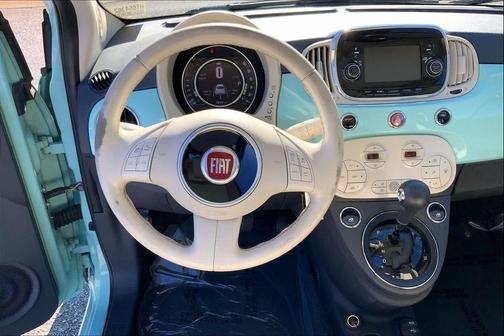 2017 FIAT 500 Lounge