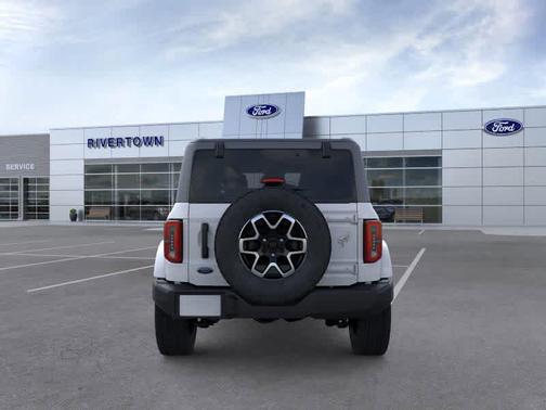 OXFORD WHITE 2026 Ford Bronco Outer Banks