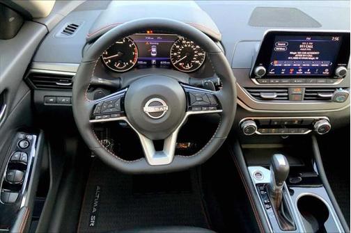 2025 Nissan Altima SR FWD