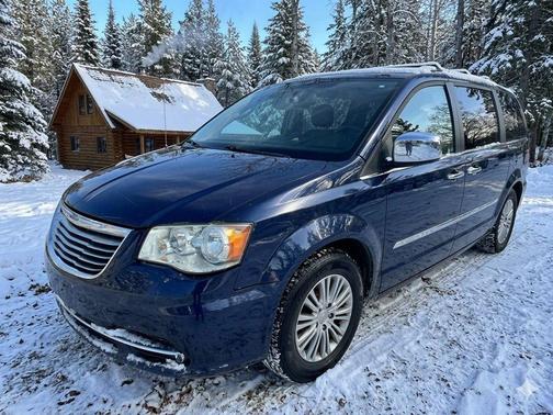 2014 Chrysler Town & Country Touring-L