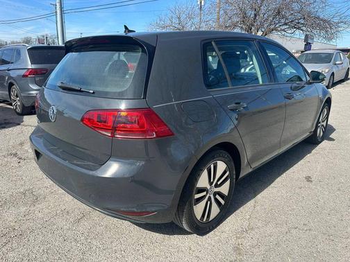 2016 Volkswagen e-Golf SE