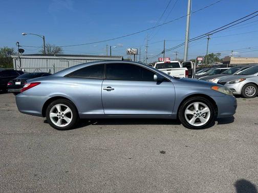 Blue 2005 Toyota Camry Solara SE V6
