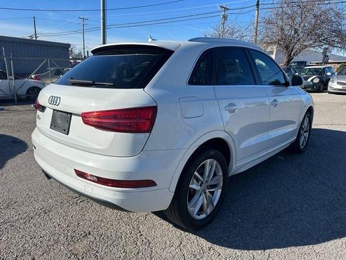 2017 Audi Q3 2.0T Premium Plus