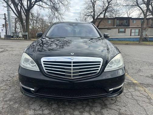 2012 Mercedes-Benz S-Class S550