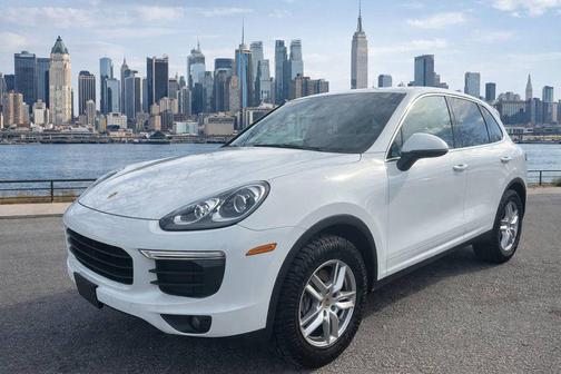 2016 Porsche Cayenne Cayenne