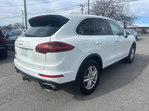 2016 Porsche Cayenne Cayenne