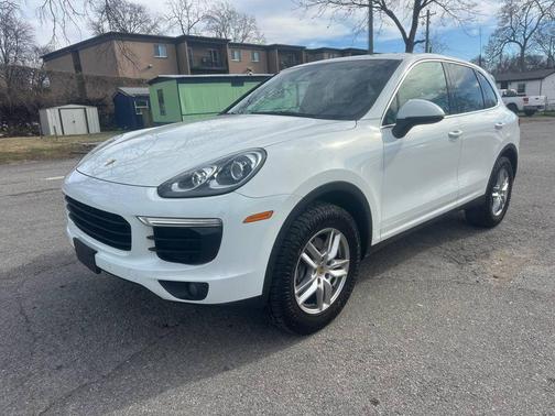 2016 Porsche Cayenne Cayenne