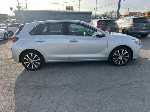 2018 Hyundai Elantra GT Base