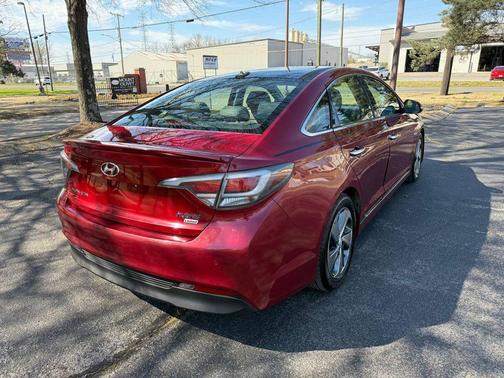 2016 Hyundai SONATA Hybrid Limited
