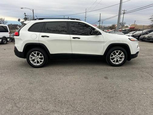 2015 Jeep Cherokee Sport